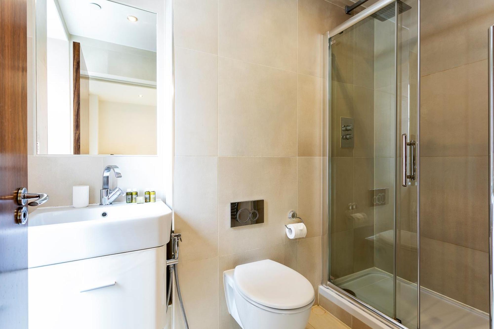 Serene Cityscape - 2Br Luxury Westminster Apartment London Kültér fotó